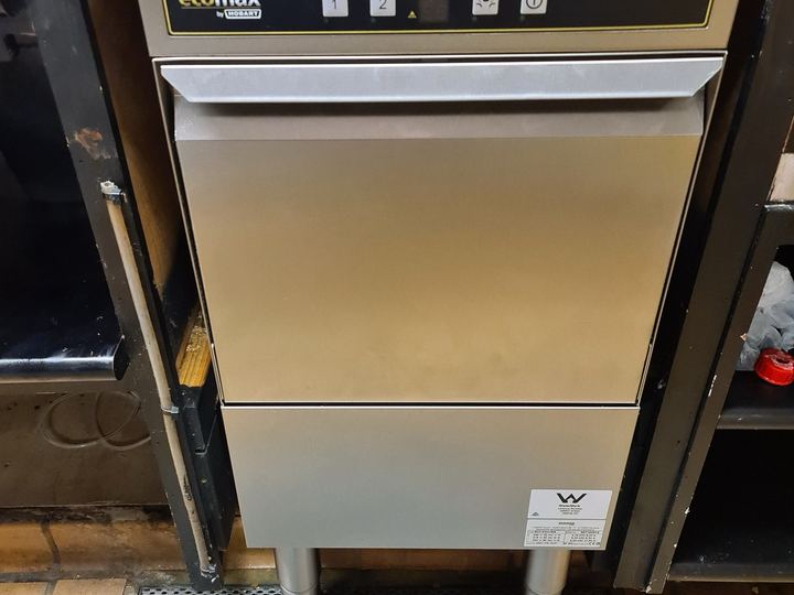 Hobart Ecomax undercounter glasswasher