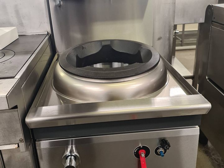 Single-hole gas wok burner