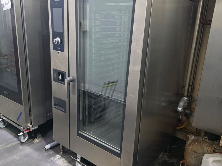 Rational iCombi Pro 20-tray with mobile rack